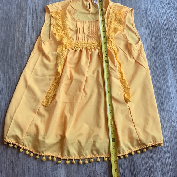 NWT Bright yellow sleeveless tunic - Picture 7 of 8